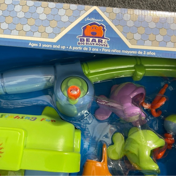 Vtg Disney Bear In The Big Blue House Fishing Set Toy Tackle Box Pole 1990s - Picture 8 of 16